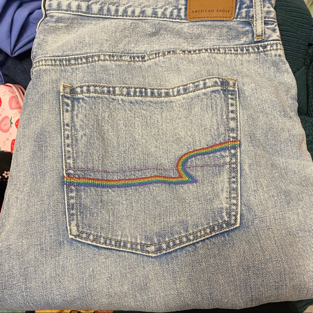 American Eagle Outfitters 90’s Boyfriend Pride Jeans